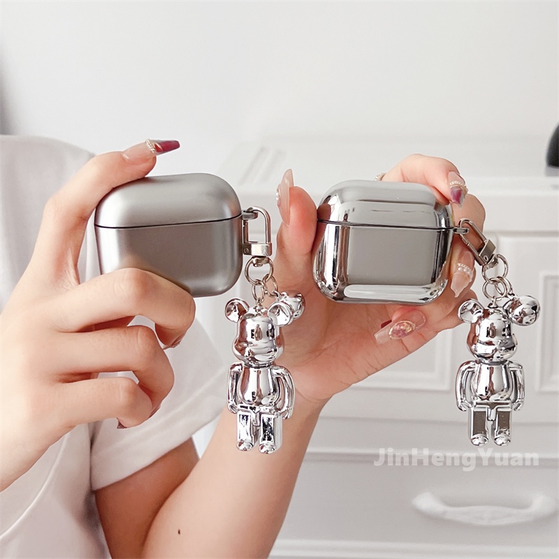 Vỏ Bảo Vệ Hộp Sạc Tai Nghe AirPods Pro 3 1 / 2 Mạ Bạc Họa Tiết Chú Gấu Violent Độc Đáo Sang Trọng