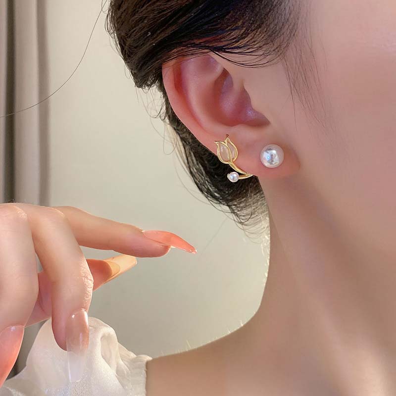 Khuyên Tai Hình Hoa Tulip Đính Ngọc Trai Nhân Tạo Phong Cách Thời Trang Mới
