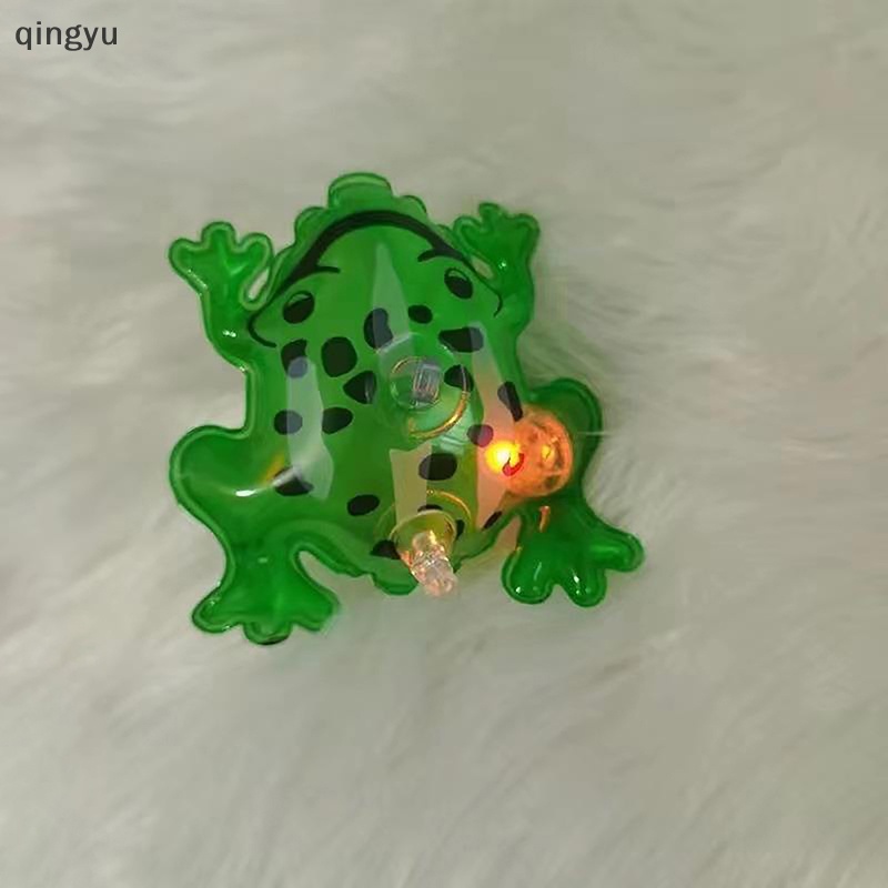 Đồ chơi bơm hơi ếch phát sáng mới nảy quầy hàng chợ đêm cho trẻ em đèn flash pvc mặt dây chuyền ếch quà tặng trẻ em tốt