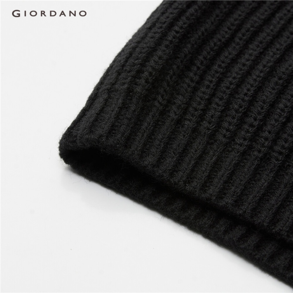 Áo ba lỗ GIORDANO 13053761 dệt kim không tay cổ V cho nam