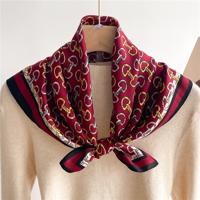 Khăn Choàng Hai Mặt Hình Vuông Bằng Nhung Kích Thước 65 X 65Cm Màu Sắc