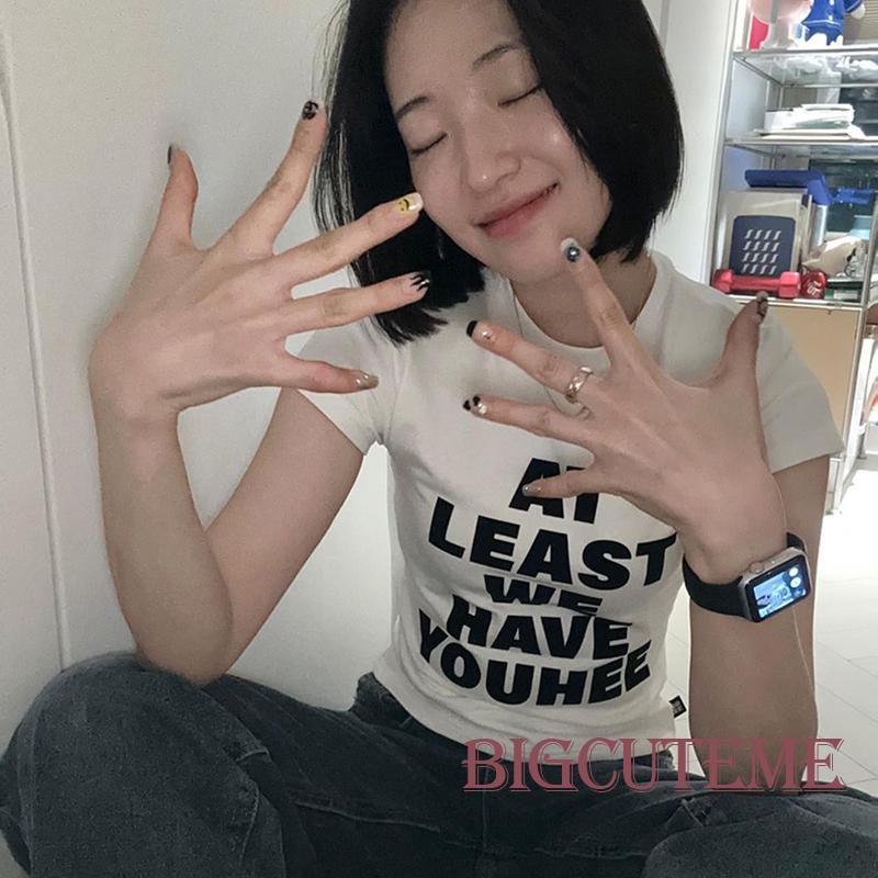 Áo Thun Nữ Ngắn Tay Cổ Tròn In Chữ Phong Cách Đường Phố