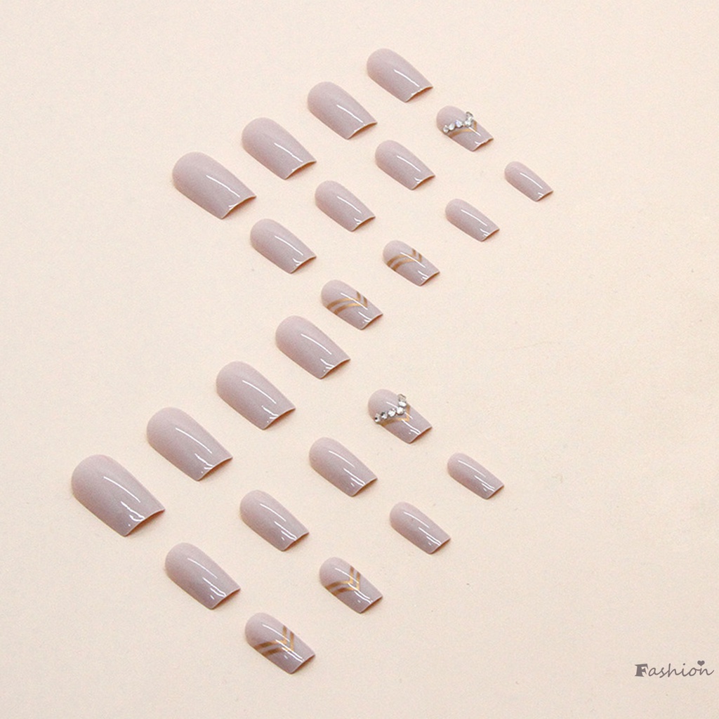 Bộ Móng Tay Giả Ngắn Hình Tam Giác Màu Vàng Đồng Thời Trang Cho Nữ