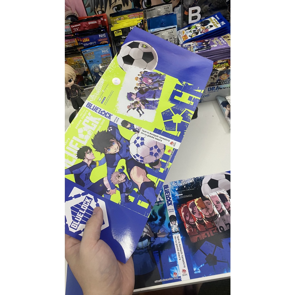 Full bộ quà Offline Blue Lock Việt Nam - Bìa limited, card tranh shikishi, bookmark, lót ly Blue Lock