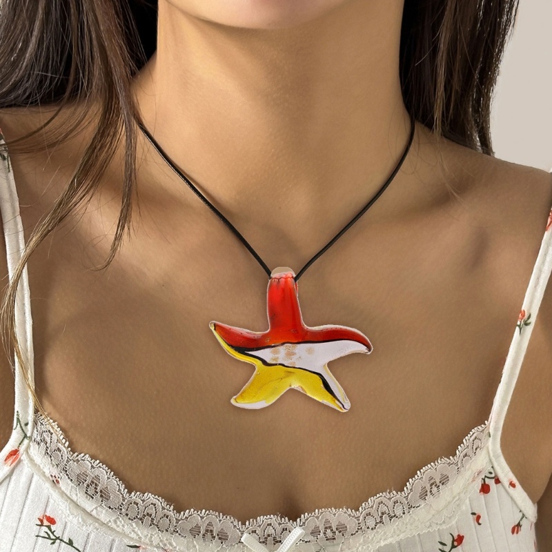 Vòng Cổ Choker Bằng Da Hình Sao Biển Phong Cách Punk Đường Phố Cho Nữ