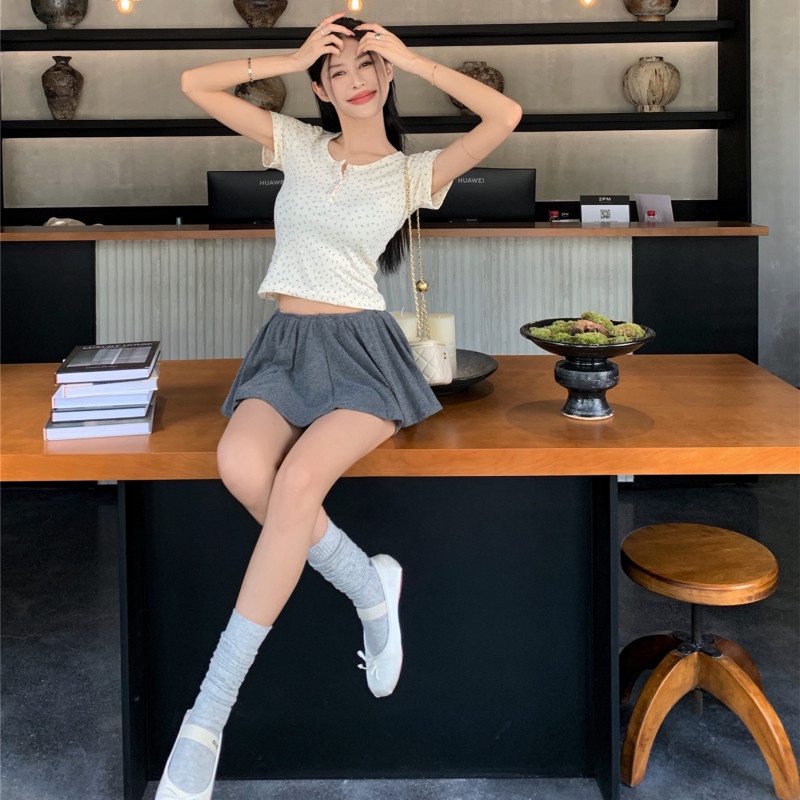 Áo Thun Tay Ngắn Cổ Tròn Hoạ Tiết Hoa Thời Trang Mùa Hè Cho Phái Nữ