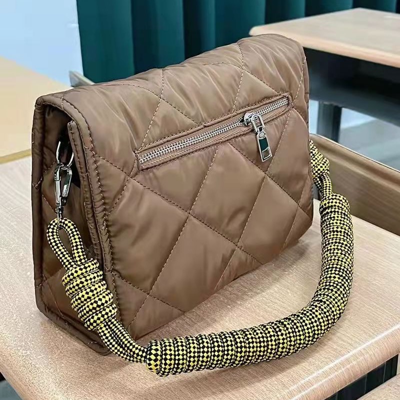 Túi Đeo Vai Hình Vuông Cỡ Nhỏ Bằng Vải Nylon Dệt Tay Phối Dây Đeo Sợi Nilon Đính Kim Cương Thời Trang Âu Mỹ