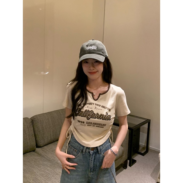 Áo Thun Tay Ngắn Cổ Chữ V Phối Dây Rút In Chữ Thời Trang Mùa Hè Dành Cho Nữ