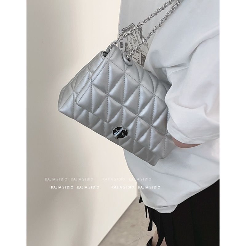 Túi Xách Đeo Vai Phối Dây Xích Thiết Kế Mới Cao Cấp Thời Trang Dành Cho Nữ