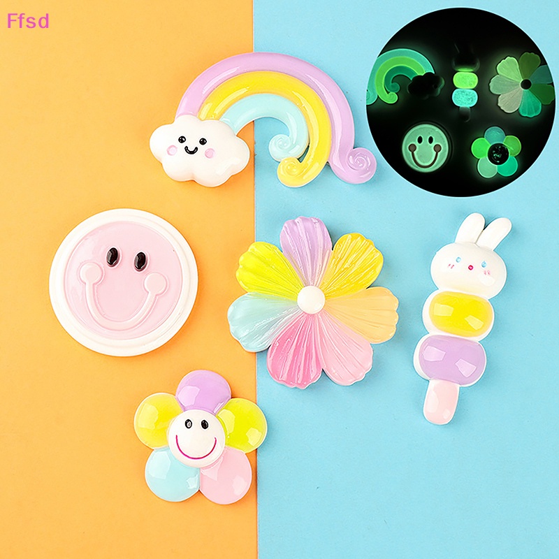 {Ffsd} Bộ 2 Bông Hoa Nhựa Dạ Quang Mini Mặt Cười Trang Trí Đẹp Mắt * Bán Chạy