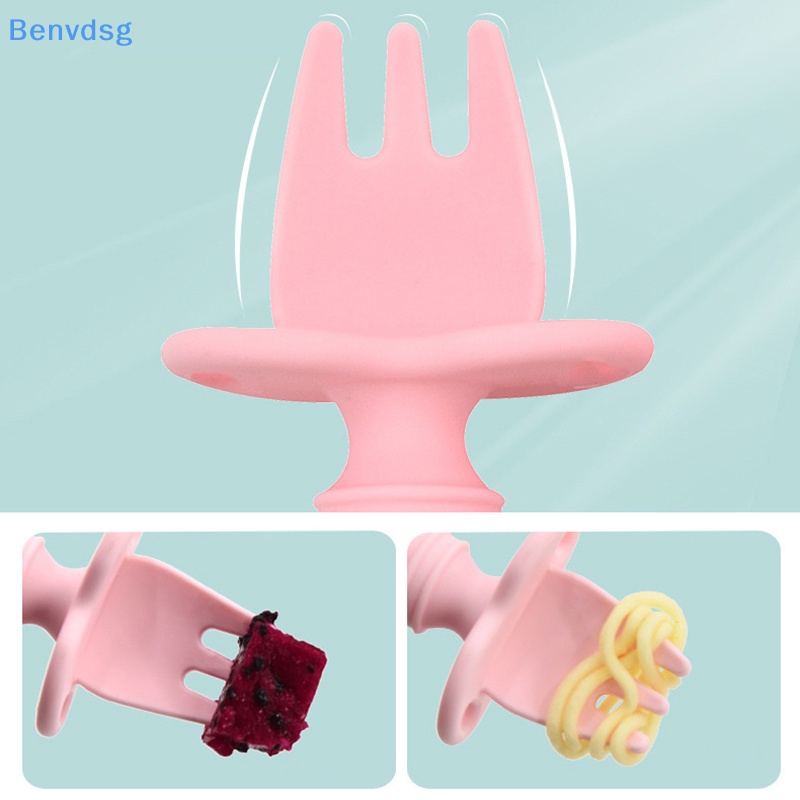 Bộ Muỗng Nĩa Bằng Silicon Mềm Tay Cầm Ngắn Dành Cho Bé Tập Ăn