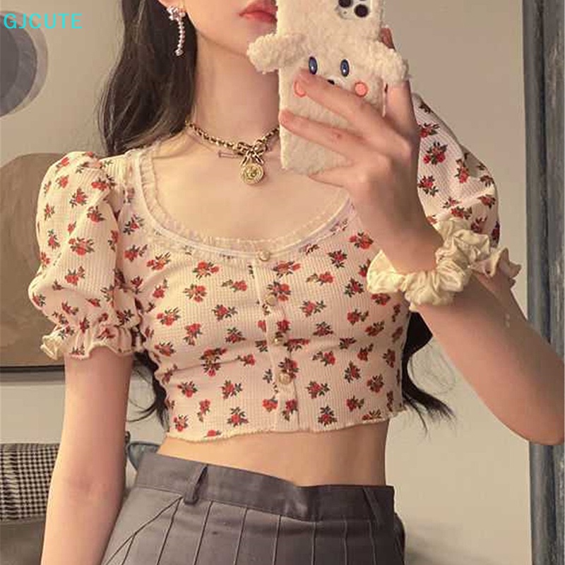 Áo Thun Crop Top Tay Ngắn Cổ Tròn In Họa Tiết Hoa Phối Ren Cài Nút Thời Trang