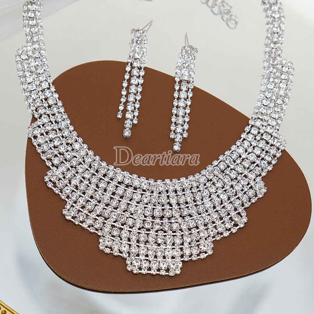 Vòng Cổ Thời Trang Đính Đá Quý Cổ Điển