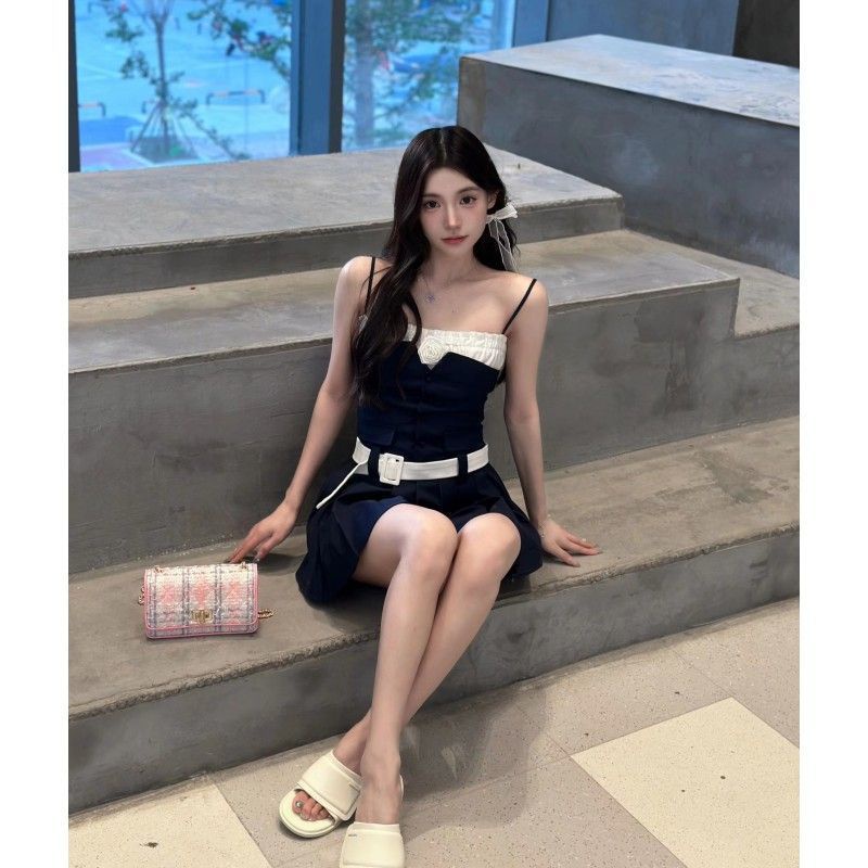 Váy Hai Dây Xếp Ly Hẹp Eo Hẹp Ghép Màu Sắc Tương Phản Phong Cách Phương Tây Thời Trang Cho Nữ