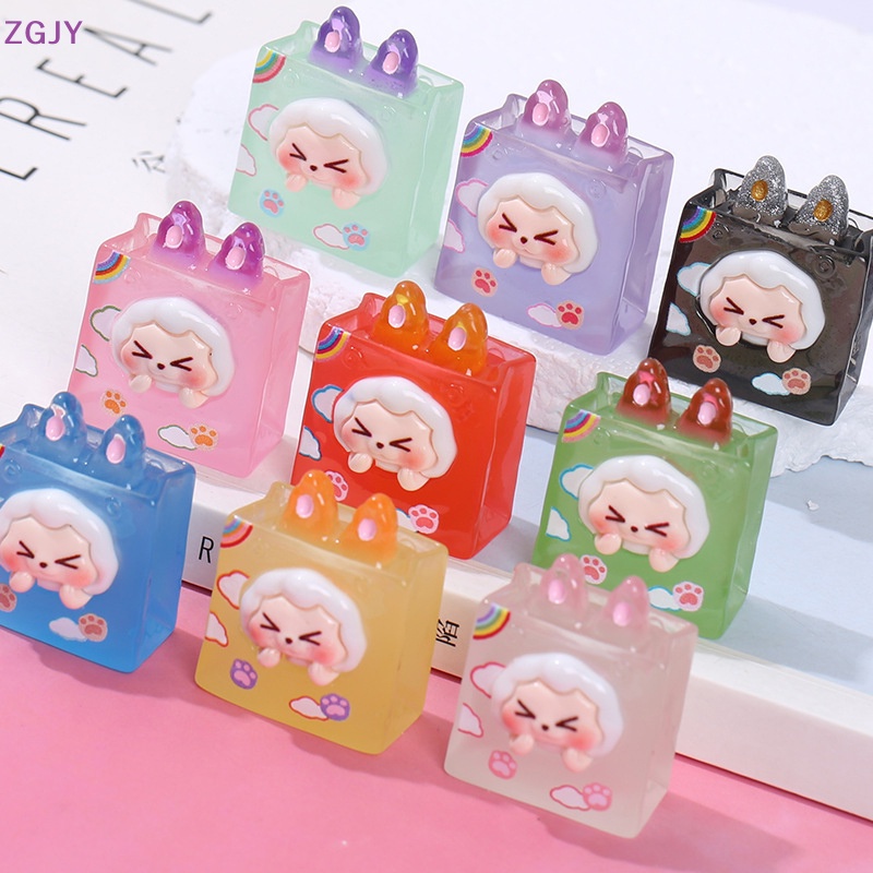 Móc Khóa Bằng Nhựa Resin Màu Gradient Phát Quang Độc Đáo Mới