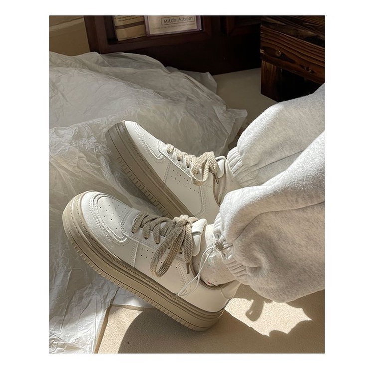 Giày Thể Thao Đế Bằng Màu Trắng Phong Cách Thời Trang Mới 2023