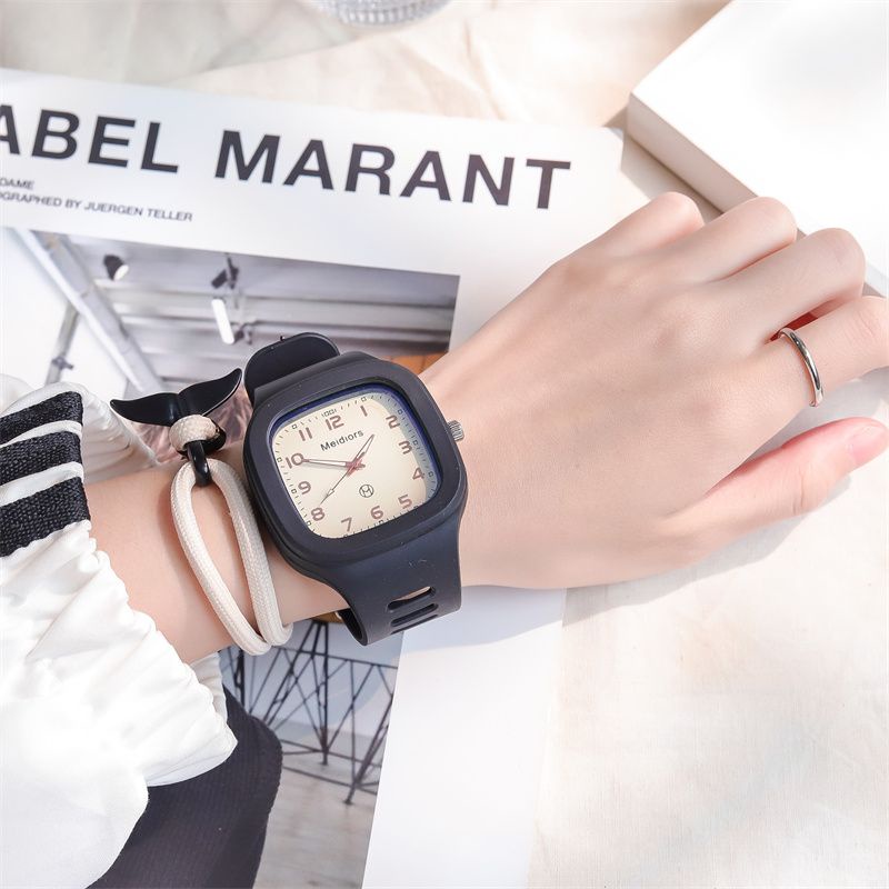 Đồng Hồ Mặt Vuông Thiết Kế Đơn Giản Sang Trọng Cho Nam Nữ