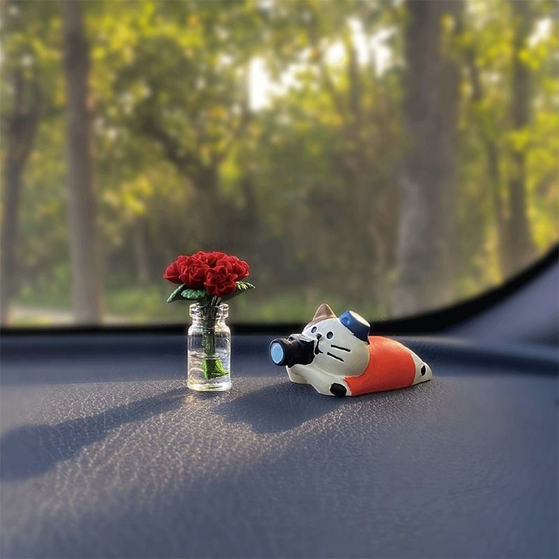 Miniature rose car & photographer cat decoration center console đồ trang trí cửa sổ mini healing ladies phụ kiện nội thất ô tô