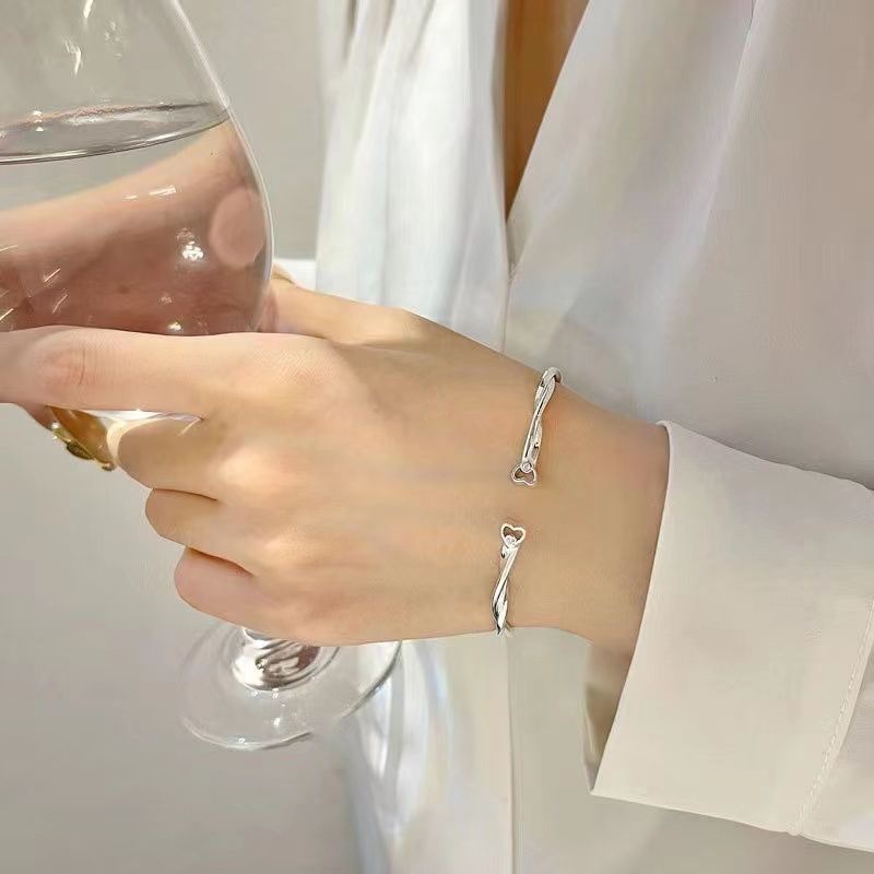 Ins cặp đôi vòng tay hình trái tim sáng tạo vòng tay hình dạng sóng đơn giản nhẫn cặp đôi nguồn cung cấp quà tặng
