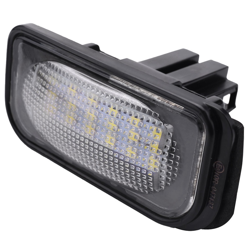 3 Phụ Kiện Xe Hơi: 2 Đế Đèn Chiếu Sáng Biển Số Xe Và 1 Công Tắc Điều Khiển Ba Cửa Sổ