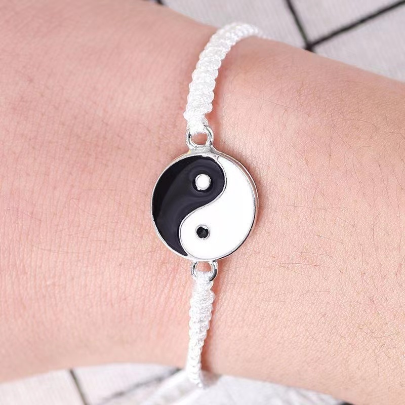 Bộ 2 Vòng Tay Tai Chi May Mắn Cho Cặp Đôi