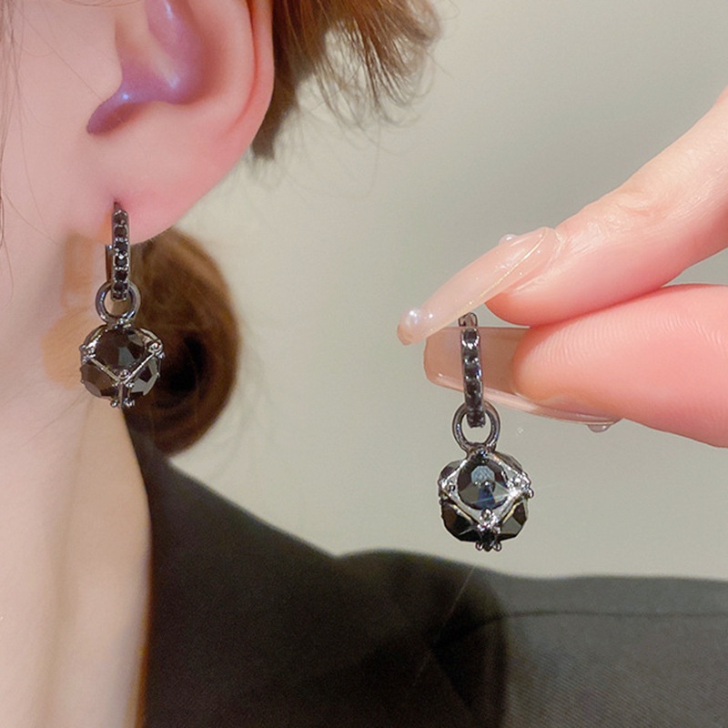 Bông Tai Màu Đen Phong Cách Pháp Thời Trang Cao Cấp 2023