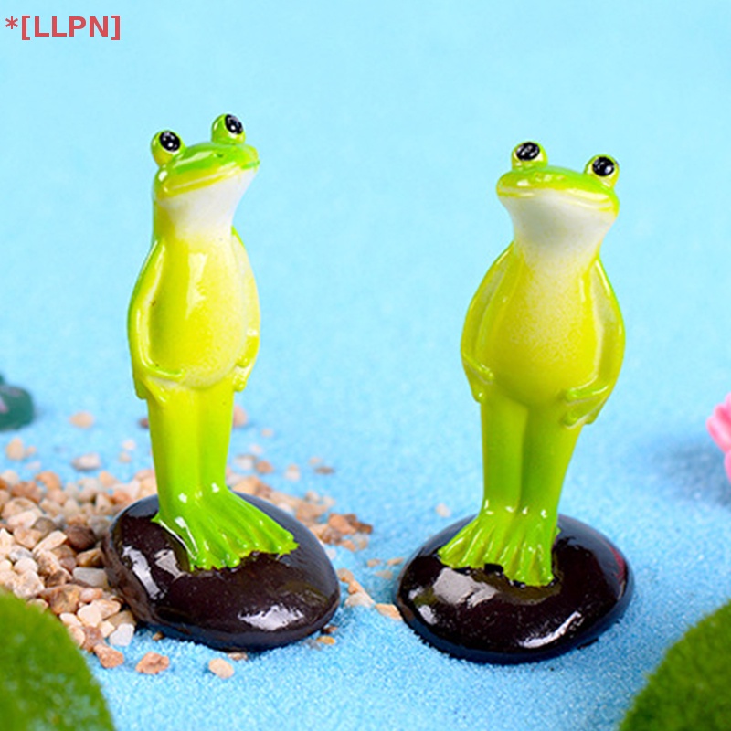 Mô Hình Chú Ếch Đứng Mini Dễ Thương Dùng Trang Trí Sân Vườn