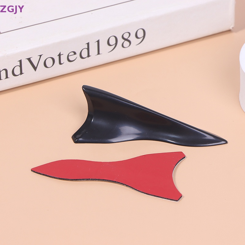 1 Vây Cá Mập Khuếch Tán Màu Đen Gắn Nóc Xe Hơi Mới