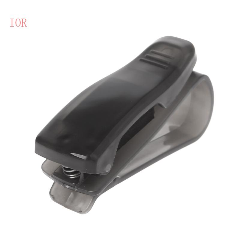 1 Kẹp Giữ Mắt Kính / Thẻ Ngân Hàng / Danh Thiếp Gắn Trên Xe Hơi