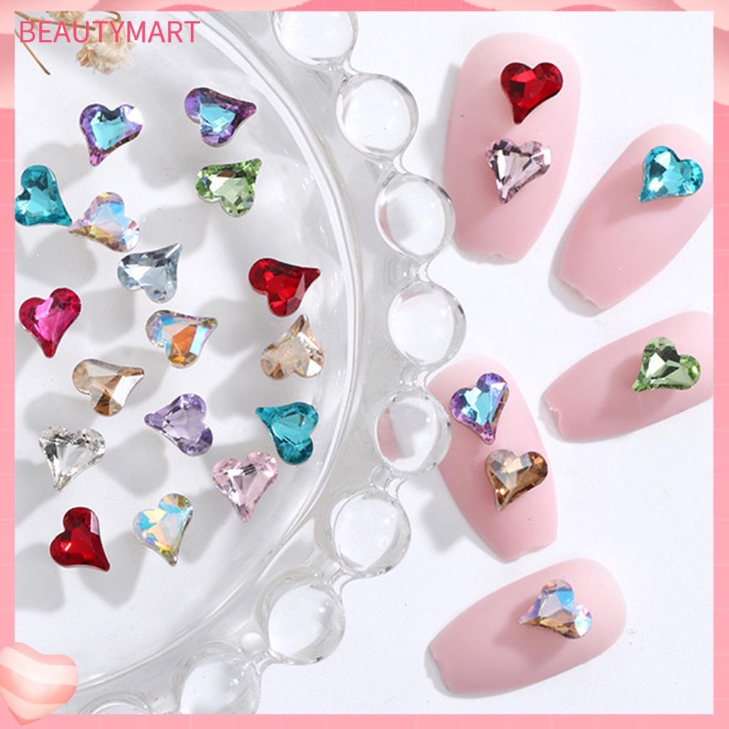 Bộ 50 Phụ Kiện Trang Trí Móng Tay Hiệu Ứng Kính Lấp Lánh Hình Trái Tim 3D Sáng Tạo