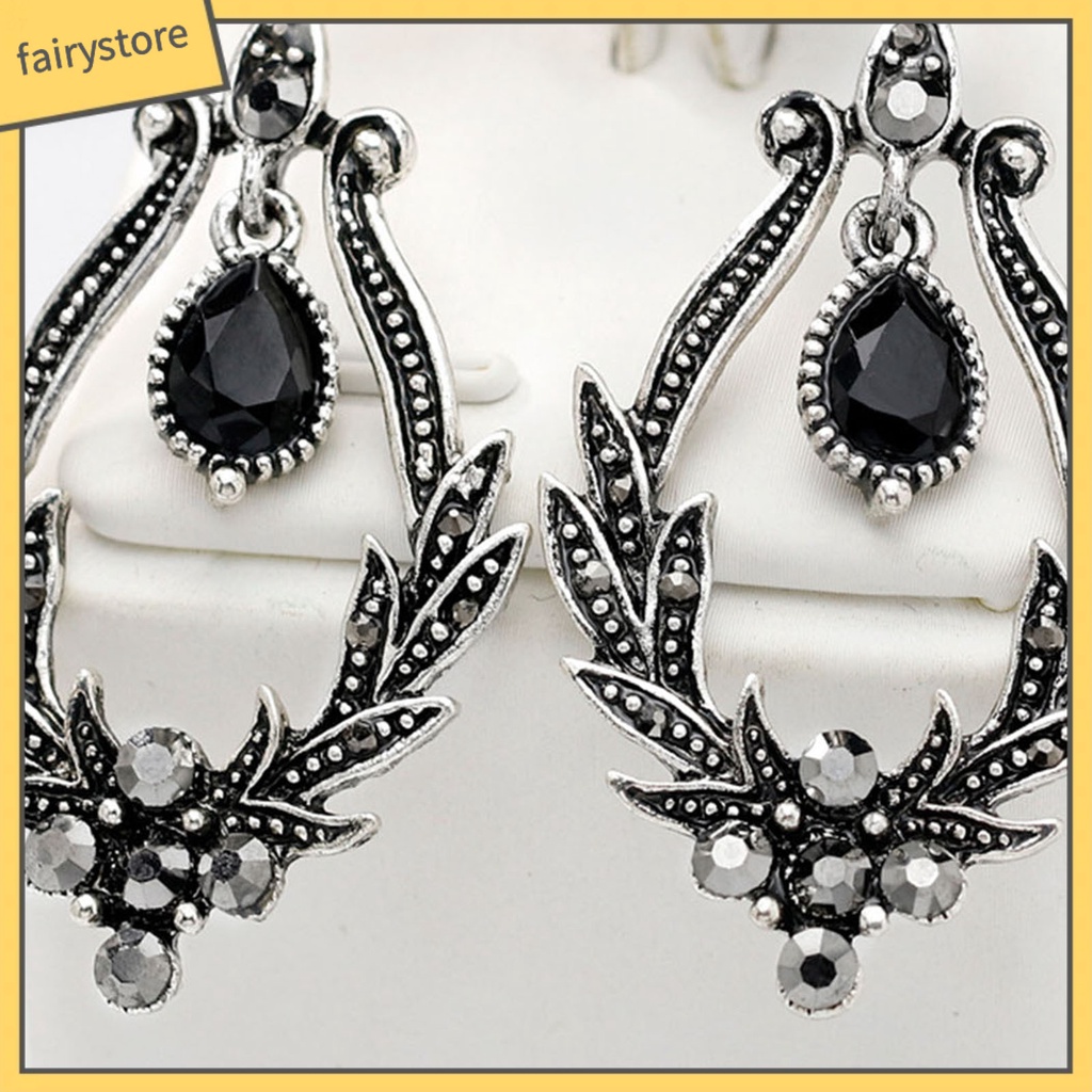 1 Đôi Bông Tai Thiết Kế Rỗng Chống Mài Mòn Sang Trọng