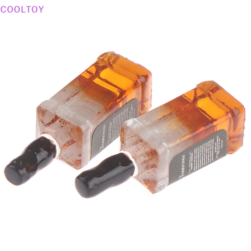 Set 2 Chai Rượu Mini Tỉ Lệ 1 / 12 Dùng Để Trang Trí Nhà Búp Bê