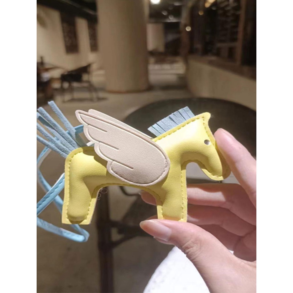 H Mặt Dây Chuyền Hình Ngựa pony mini May Bằng Tay Dễ Thương Trang Trí Túi Xách / Xe Hơi