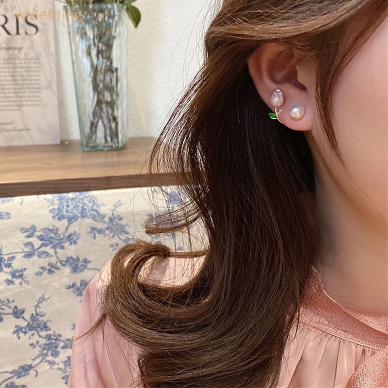 1 Cặp Bông Tai Hình Hoa Tulip Đính Ngọc Trai Trắng Tinh Tế Ngọt Ngào Cho Nữ