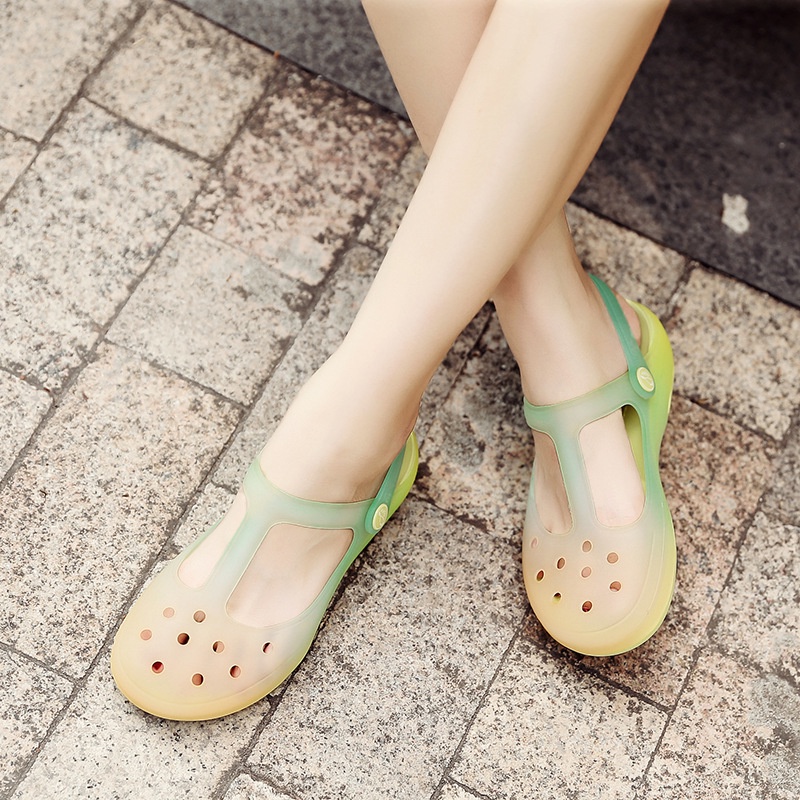 Giày Nhựa Đế Dày Màu Gradient Đục Lỗ Thời Trang Đi Biển Cho Nữ