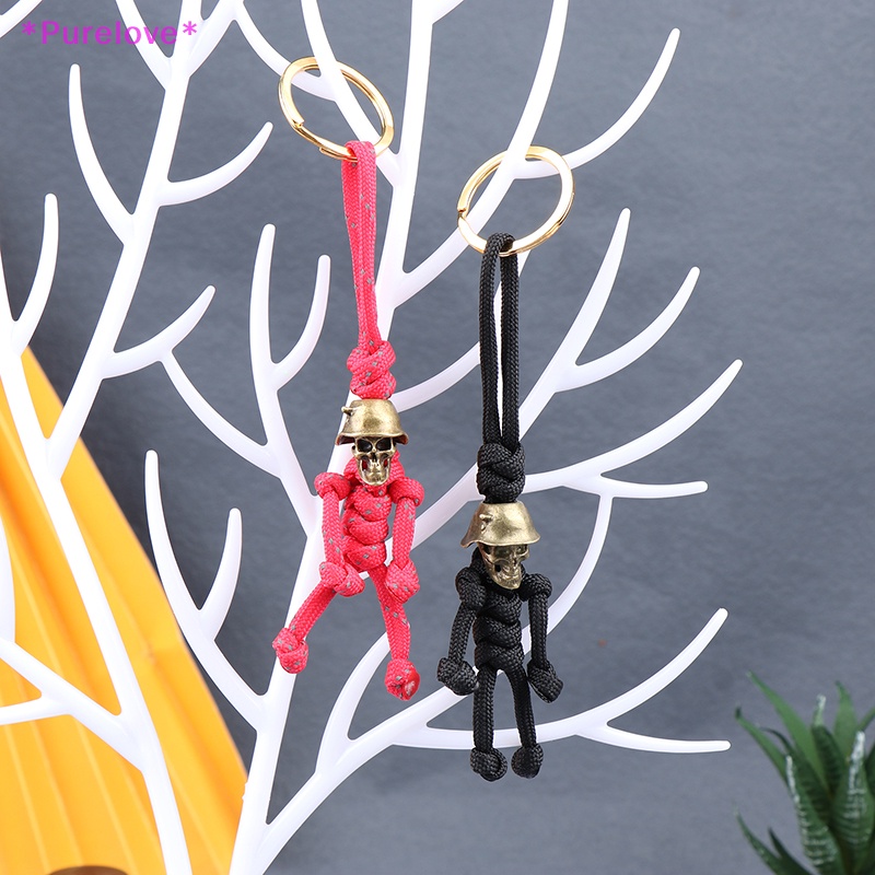 Móc Khóa Dây Thừng Nhỏ Hình Đầu Lâu Đeo Nón Bảo Hiểm Xe Máy / Xe Hơi Phong Cách Retro Mới