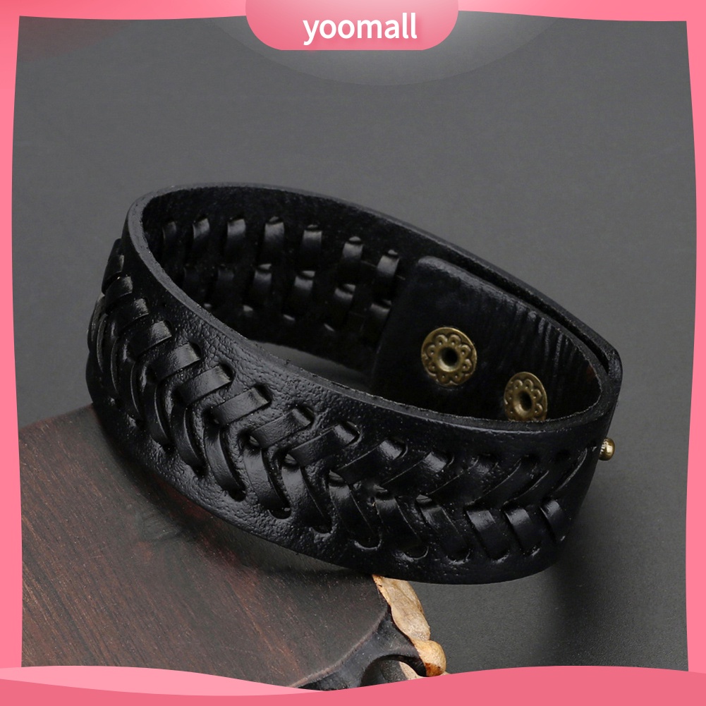 Vòng Tay Giả Da Bản To Đính Nút Phong Cách Vintage Cho Nam