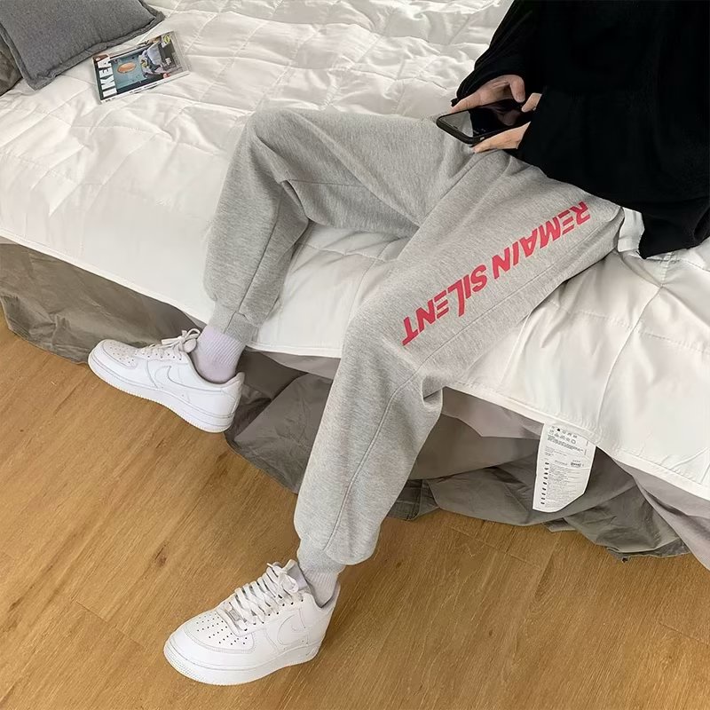 Cỡ M-8XL Quần Dài Thể Thao Màu Đen In Chữ Sáng Tạo Phong Cách Hàn Quốc Thời Trang Xuân Thu Cho Nam