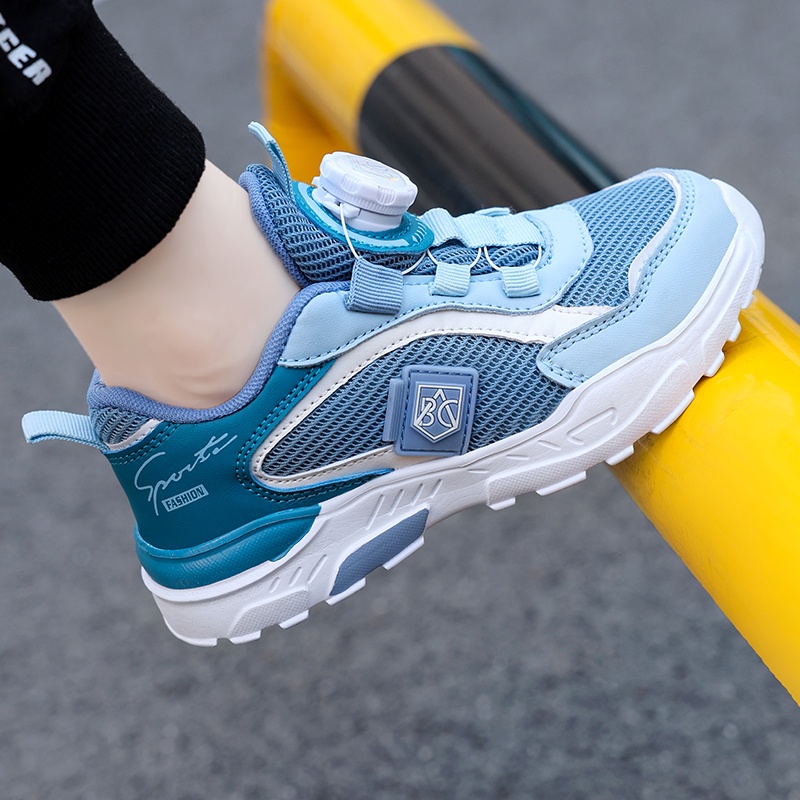 New boys sneakers mesh thoáng khí trẻ em ngoài trời giày thể thao thời trang nút xoay trẻ em giày đi bộ nhẹ