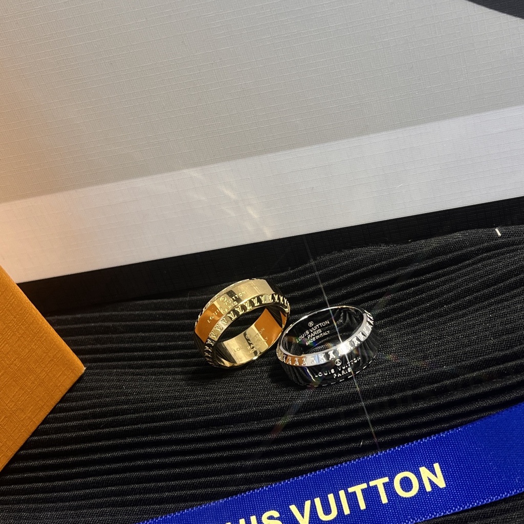 Nhẫn Thép Titan Louis Vuitton Thời Trang Trang Sức Văn Phòng Cho Nam Và Nữ LV Senior Quý Phái Chống Thấm Nước Và Rỉ Sét