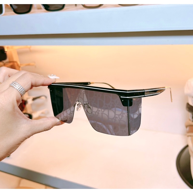 Kính Hiệu Vuông Trendy Dio unisex chống uv tráng gương Chữ Hot 2023