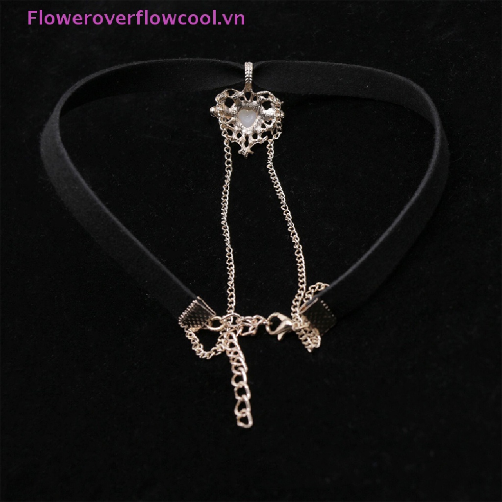 Vòng Cổ Choker Dây Nhung Đen Mặt Trái Tim Phong Cách Vintage