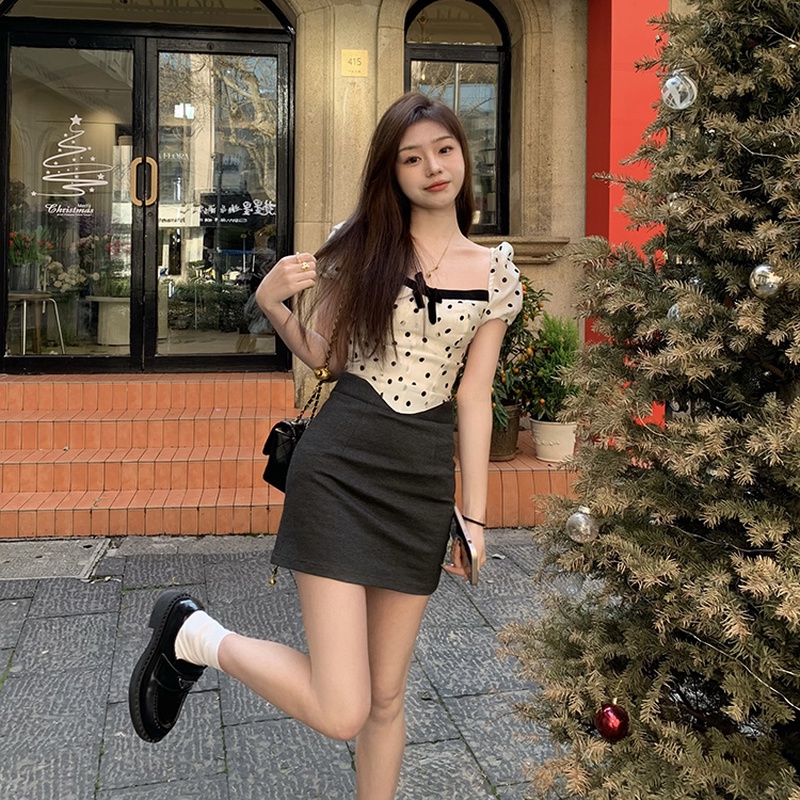 Áo Sơ Mi Ngắn Tay Cổ Vuông Hoa Văn Chấm Bi Thời Trang Dành Cho Nữ