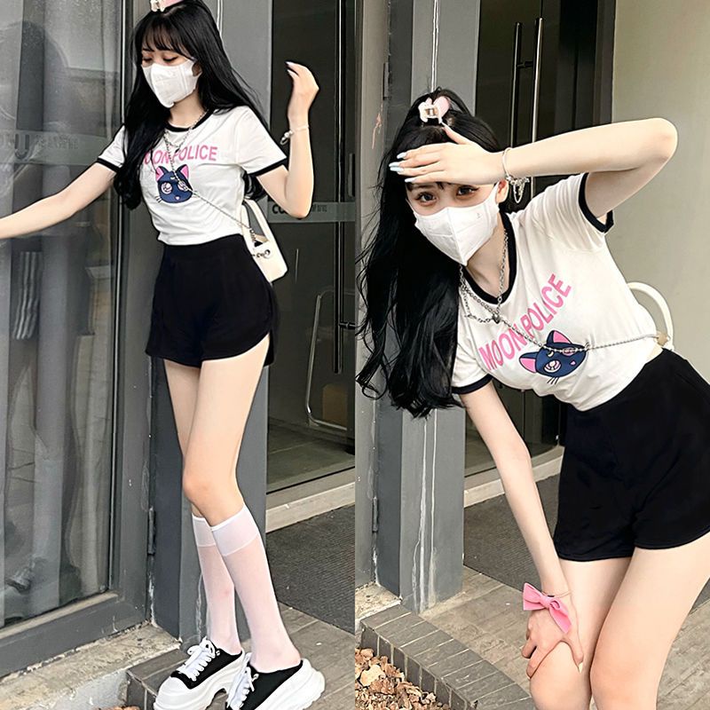Set Áo Thun Ngắn Tay + Quần Short Lưng Cao Họa Tiết Hoạt Hình Thời Trang Mùa Hè Cho Nữ
