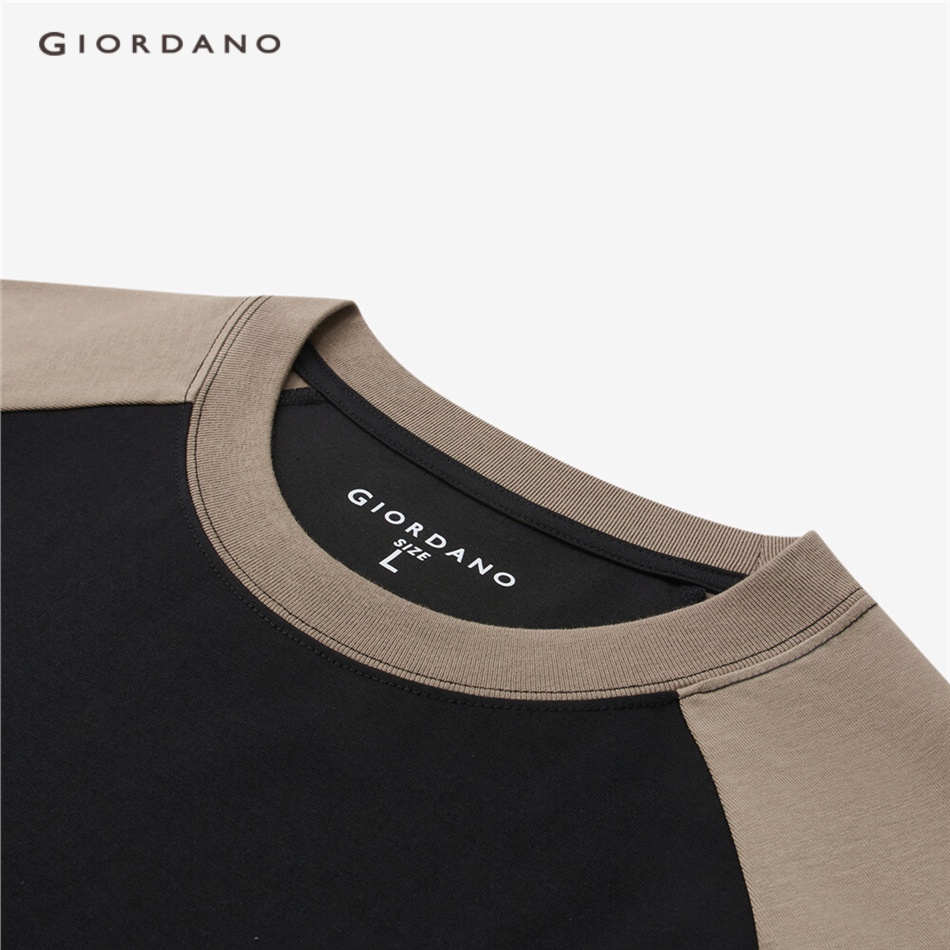 Áo thun GIORDANO 13023307 tay raglan thêu họa tiết làm mát công nghệ cao thời trang cho nam