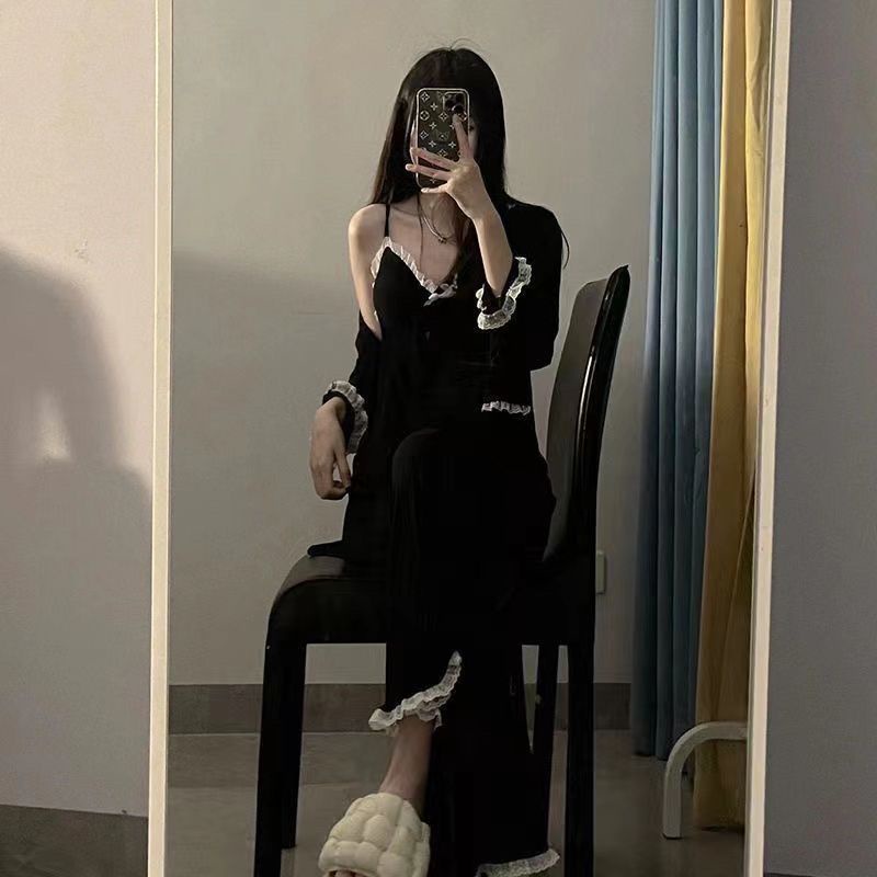 Bộ Đồ Ngủ Hai Dây Có Đệm Ngực Đơn Giản Chất Lượng Cao Phong Cách Pháp Ngọt Ngào Thời Trang Xuân Thu Cho Nữ