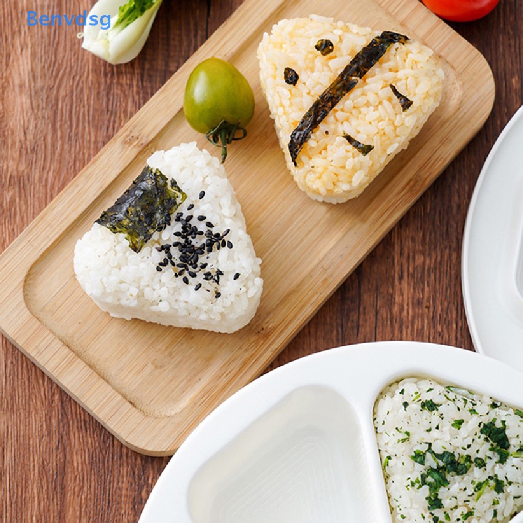 1 Khuôn Làm Sushi 6 Trong 1 Hình Tam Giác Không Cần Dùng Keo