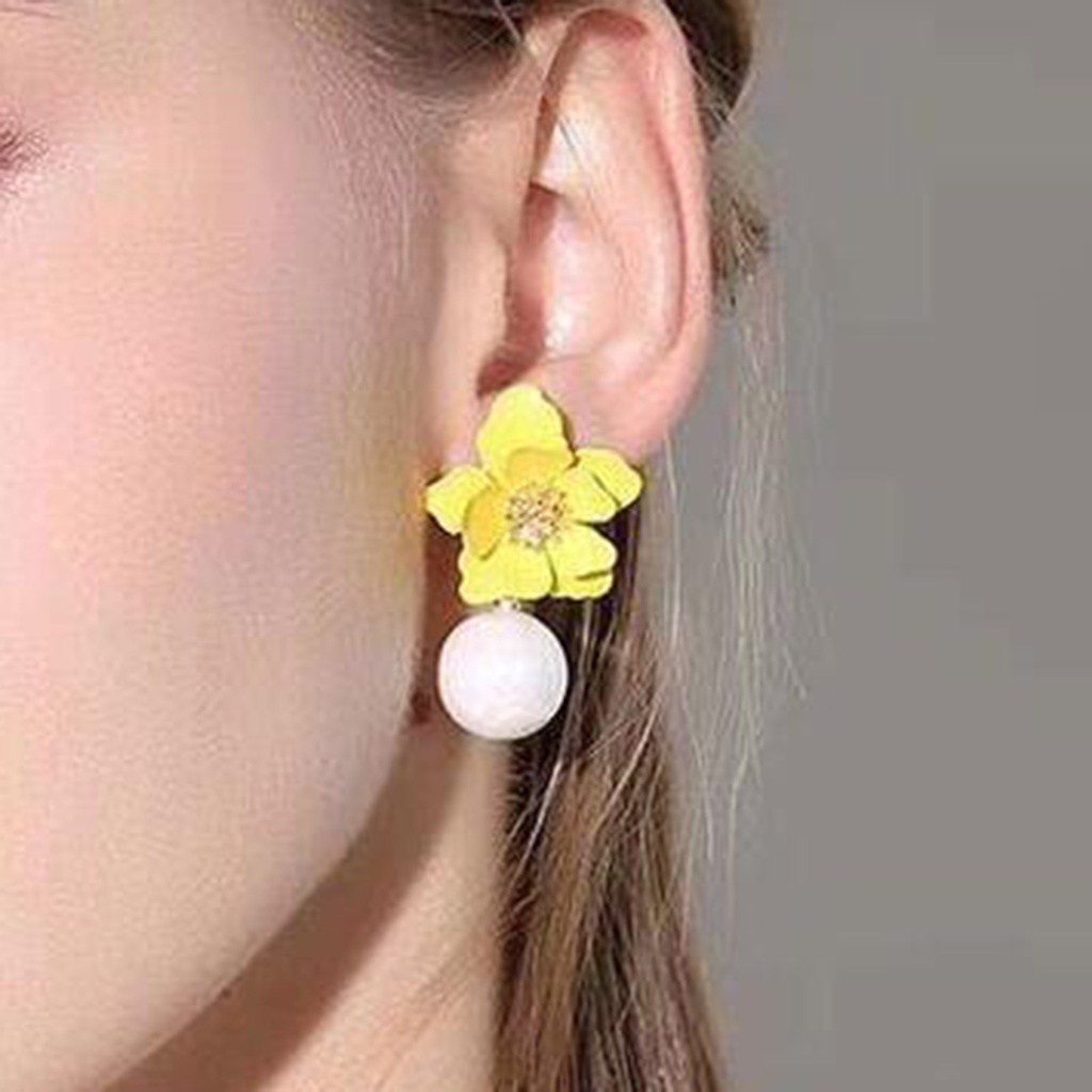 1 Đôi Bông Tai Hình Hoa Lớn Đính Ngọc Trai Giả Bằng Hợp Kim Dành Cho Nữ