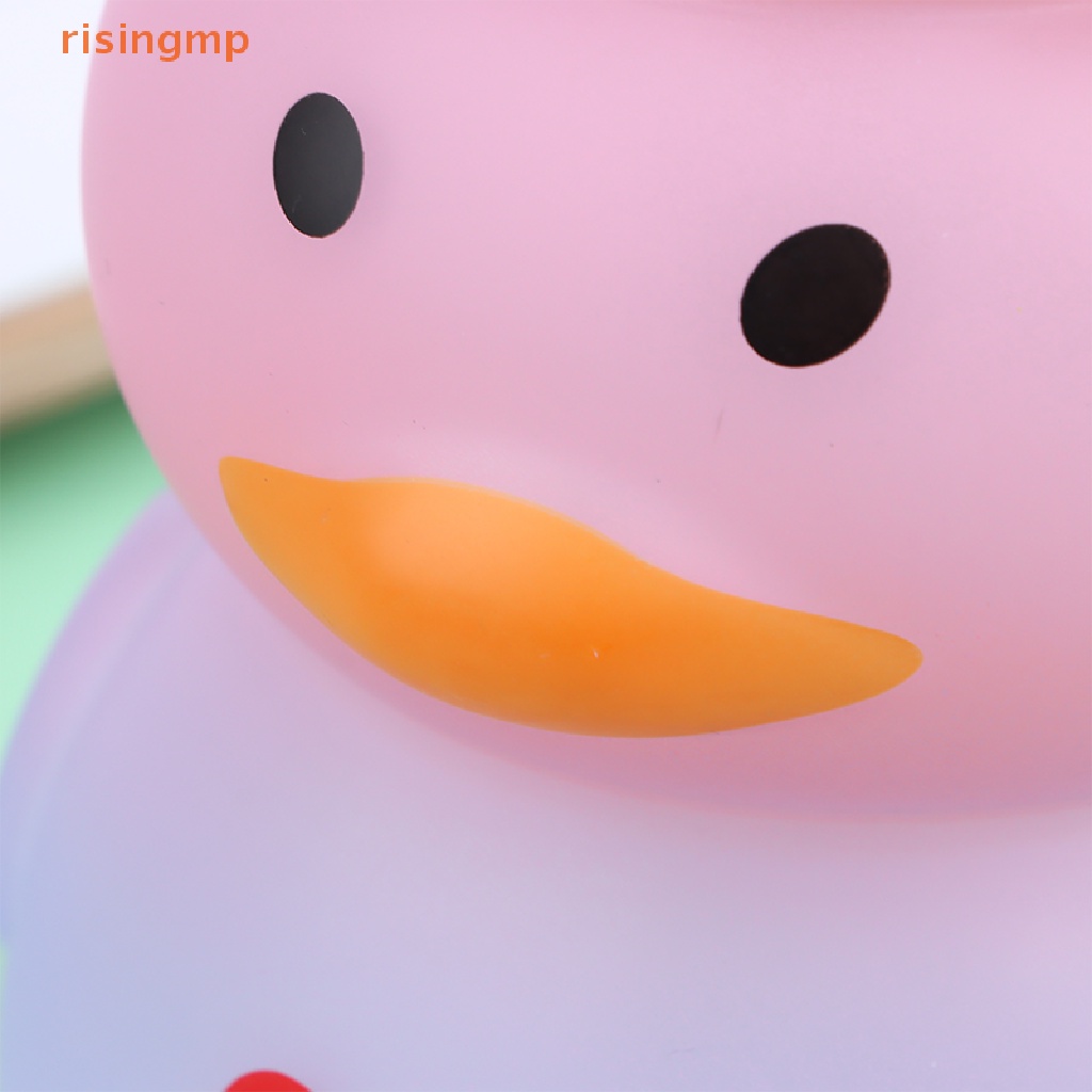 1 Bình Nước Hình Chú Vịt Dễ Thương Có Dây Đeo Tùy Chỉnh Kèm Ống Hút Tiện Dụng Cho Học Sinh