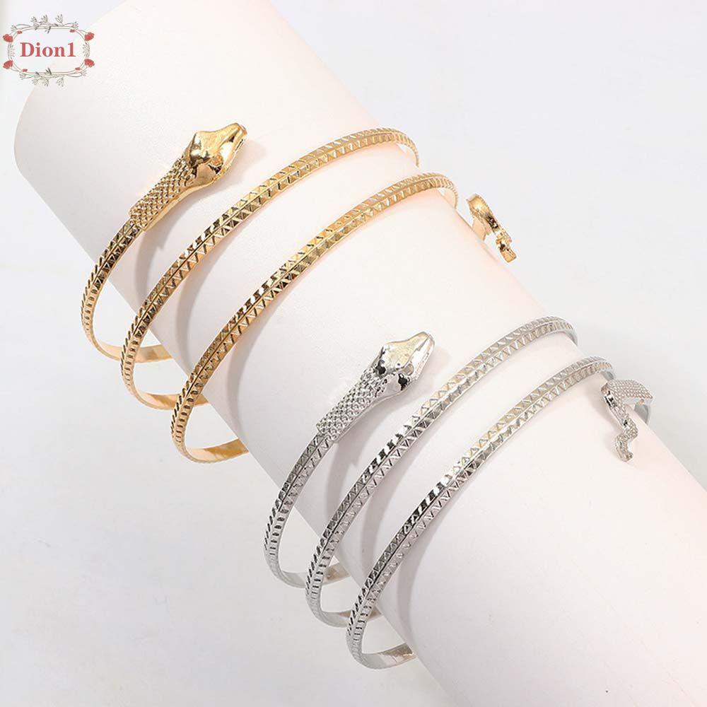 Vòng Đeo Tay Ba Tầng Hình Rắn Kim Loại Cá Tính Din1 Dành Cho Cặp Đôi